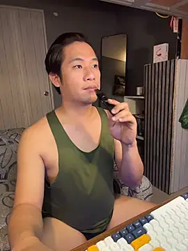 Snapshot of Titanryu chatting on May 8, 2026, 12:21 pm Titanryu online show from May 8, 2026, 12:21 pm