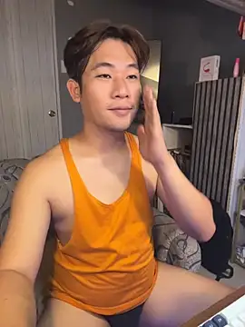 Snapshot of Titanryu chatting on June 7, 2026, 1:32 am Titanryu online show from June 7, 2026, 1:32 am