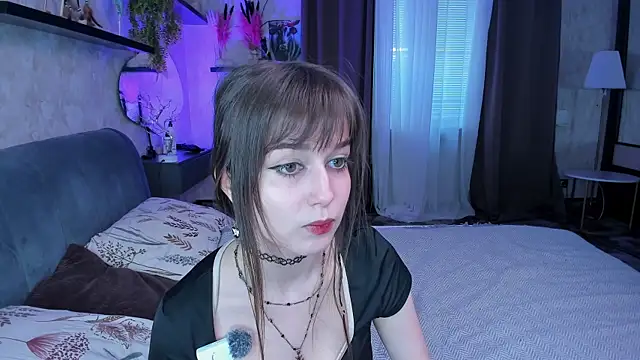 Snapshot of LaelIvie chatting on May 14, 2026, 8:32 am LaelIvie online show from May 14, 2026, 8:32 am