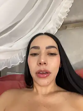 AmbarJenssen online show from July 1, 2026, 12:18 pm