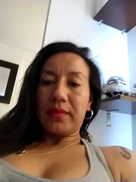 Snapshot of danna_tt chatting on July 18, 2026, 9:51 pm danna tt online show from July 18, 2026, 9:51 pm