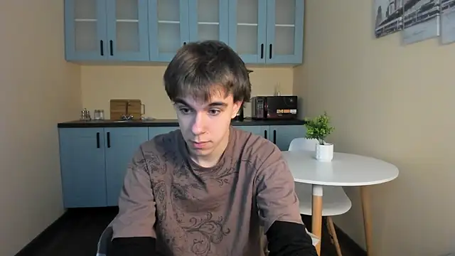 Snapshot of DaveBevy chatting on June 24, 2026, 7:57 pm DaveBevy online show from June 24, 2026, 7:57 pm