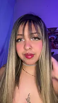 NinaValencia  online show from March 28, 2026, 7:57 pm