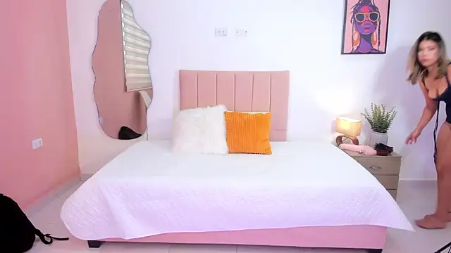 Nasthia  online show from April 18, 2026, 8:20 pm