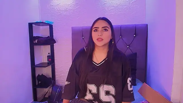 sweet  cherry1 online show from March 27, 2026, 7:02 pm