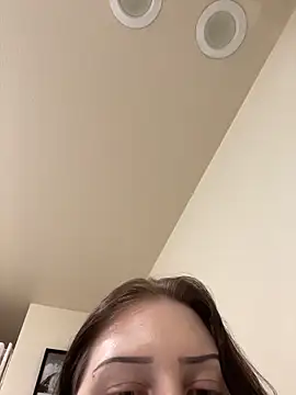 gothhazel online show from April 4, 2026, 8:23 am