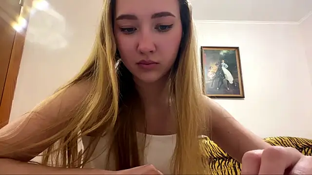Snapshot of Liesenaniles chatting on April 3, 2026, 3:04 am Liesenaniles online show from April 3, 2026, 3:04 am