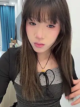 Snapshot of Meow_827 chatting on April 2, 2026, 10:35 am Meow 827 online show from April 2, 2026, 10:35 am