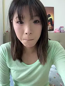 Snapshot of Meow_827 chatting on May 14, 2026, 8:32 am Meow 827 online show from May 14, 2026, 8:32 am