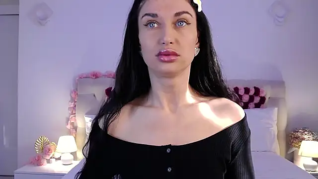 Snapshot of AriannaCruise chatting on May 3, 2026, 2:28 am AriannaCruise online show from May 3, 2026, 2:28 am