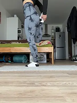 SexyDina 0 online show from April 28, 2026, 1:38 pm