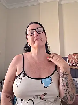 Flirty Siennax online show from July 17, 2026, 8:54 am