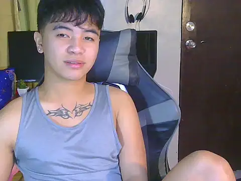 Untouchable Bromancexxx online show from May 2, 2026, 9:36 am