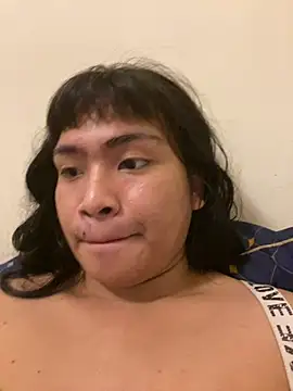 lulueraxxxx online show from July 26, 2026, 12:45 pm