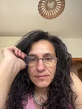 Snapshot of StellaMia263 chatting on June 4, 2026, 8:20 am StellaMia263 online show from June 4, 2026, 8:20 am