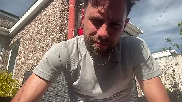 DaveRoyale online show from April 7, 2026, 2:06 pm