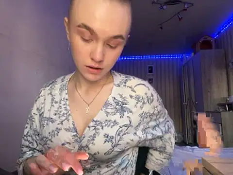 melissashineeee online show from April 11, 2026, 11:36 am