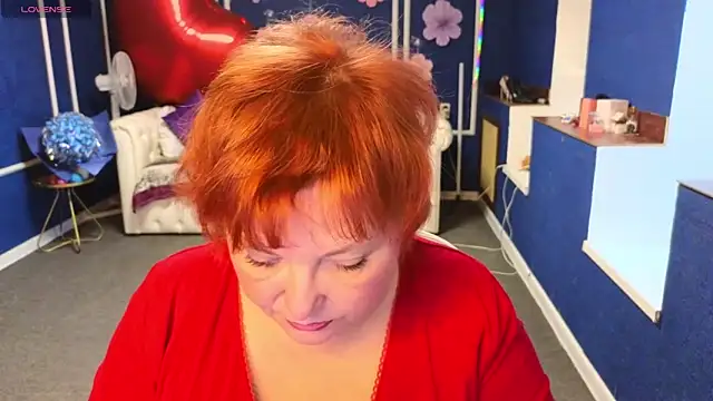 Snapshot of Kira_Kingslee chatting on April 20, 2026, 11:35 am Kira Kingslee online show from April 20, 2026, 11:35 am