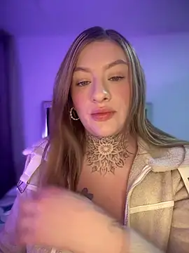 Snapshot of Eliee--Roth chatting on April 24, 2026, 1:41 am Eliee--Roth online show from April 24, 2026, 1:41 am