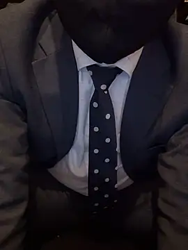 RYUICHI 1919 online show from April 8, 2026, 10:48 am