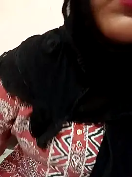 Snapshot of Miss_Noor__ chatting on July 17, 2026, 3:24 am Miss Noor online show from July 17, 2026, 3:24 am
