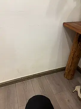 Snapshot of yingzi003 chatting on March 31, 2026, 4:18 pm yingzi003 online show from March 31, 2026, 4:18 pm