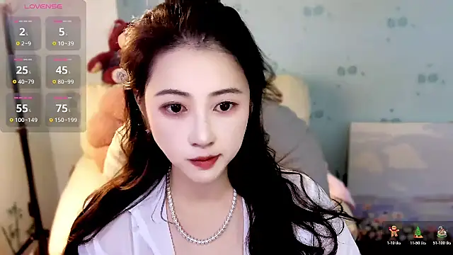 Snapshot of summer_uu chatting on July 30, 2026, 6:18 pm summer uu online show from July 30, 2026, 6:18 pm