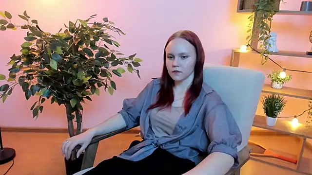 Snapshot of CharlaFenbert chatting on March 30, 2026, 12:06 pm CharlaFenbert online show from March 30, 2026, 12:06 pm