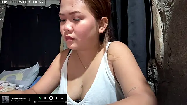 Snapshot of PeachySweetDoll chatting on May 24, 2026, 7:24 am PeachySweetDoll online show from May 24, 2026, 7:24 am