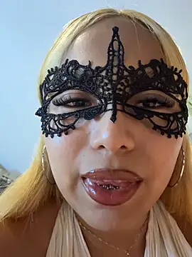 Maddyloveee online show from June 23, 2026, 5:05 am