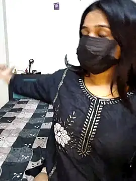 MIDNIGHT STAR110 online show from March 31, 2026, 6:19 pm