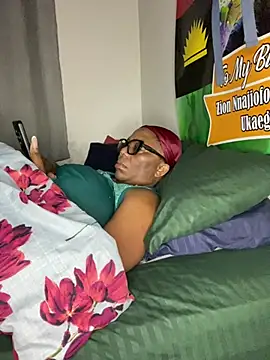 BoobsQueeen online show from July 1, 2026, 4:47 am