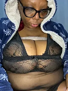BoobsQueeen online show from July 2, 2026, 1:38 am