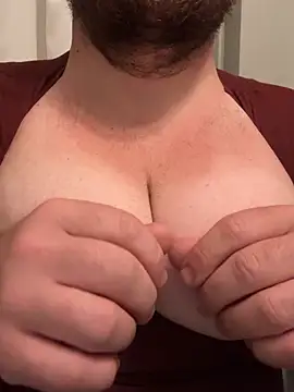 hugemanbreasts online show from July 6, 2026, 2:19 am