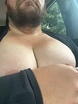 hugemanbreasts online show from July 10, 2026, 8:22 pm