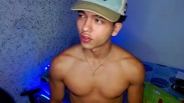 Snapshot of tonydesire_ chatting on June 6, 2026, 8:13 pm tonydesire online show from June 6, 2026, 8:13 pm