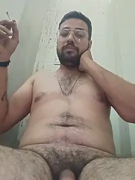 Snapshot of herochoclateboy chatting on May 21, 2026, 11:34 pm herochoclateboy online show from May 21, 2026, 11:34 pm