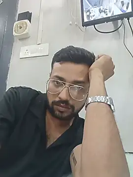 Snapshot of herochoclateboy chatting on May 23, 2026, 12:53 pm herochoclateboy online show from May 23, 2026, 12:53 pm