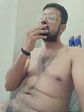 Snapshot of herochoclateboy chatting on May 29, 2026, 12:52 am herochoclateboy online show from May 29, 2026, 12:52 am