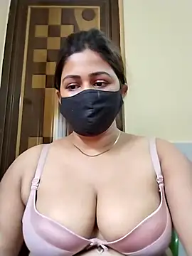 Snapshot of Rimi40464 chatting on May 2, 2026, 7:24 am Rimi40464 online show from May 2, 2026, 7:24 am