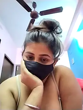 Snapshot of Rimi40464 chatting on May 8, 2026, 6:24 pm Rimi40464 online show from May 8, 2026, 6:24 pm
