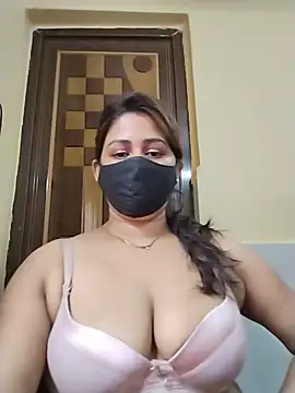 Snapshot of Rimi40464 chatting on May 13, 2026, 9:50 am Rimi40464 online show from May 13, 2026, 9:50 am