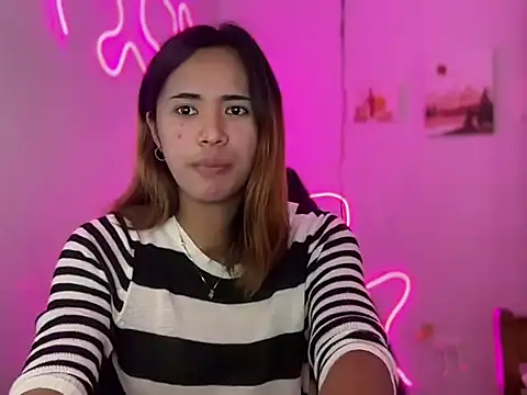 Flirtyprincess  online show from May 12, 2026, 2:47 pm