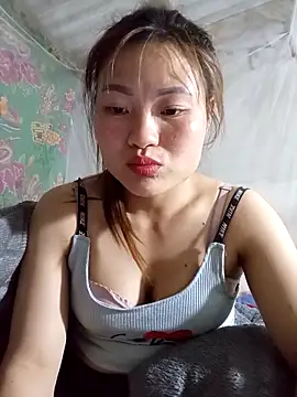 Snapshot of -Tipo- chatting on March 31, 2026, 4:18 pm -Tipo- online show from March 31, 2026, 4:18 pm