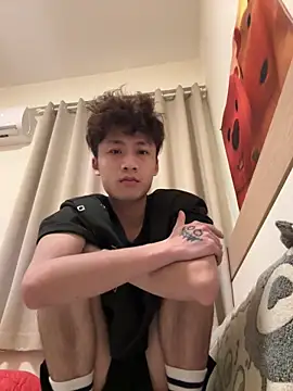 sexyboy-3525 online show from April 10, 2026, 6:07 am