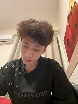 sexyboy-3525 online show from April 11, 2026, 5:45 am