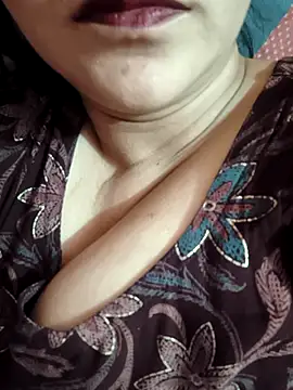 ZOYA KHAN-123 online show from March 29, 2026, 5:13 pm