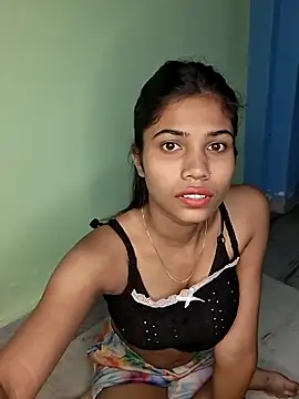 sexy  Valentine online show from April 10, 2026, 2:11 pm