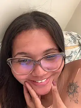 Snapshot of viviboraaaa chatting on April 25, 2026, 2:47 pm viviboraaaa online show from April 25, 2026, 2:47 pm