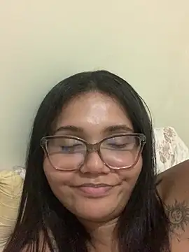 Snapshot of viviboraaaa chatting on May 2, 2026, 12:48 am viviboraaaa online show from May 2, 2026, 12:48 am